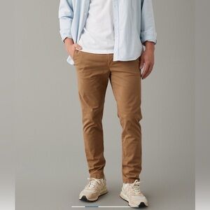 American Eagle Men's Brown khakis sz 32/34